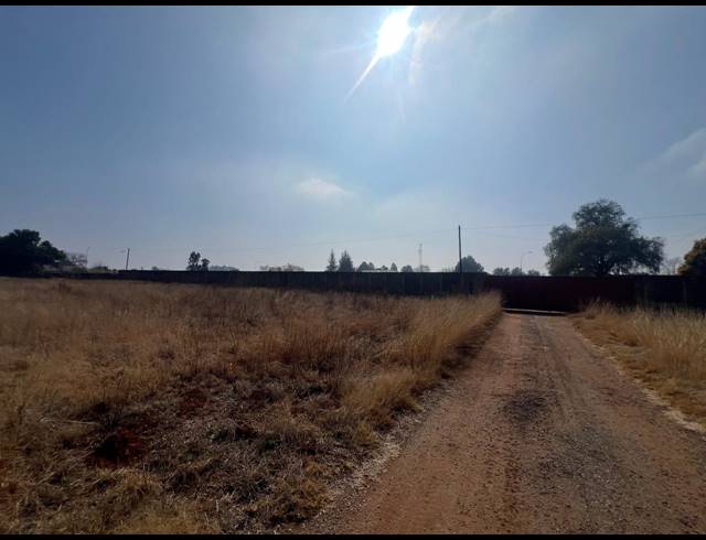 1,283M² VACANT LAND FOR SALE IN KOOKRUS